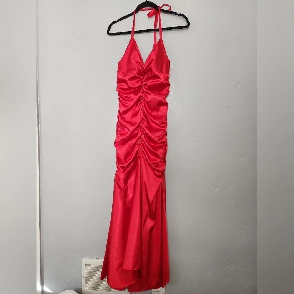 Jessica McClintok Full Length Halter Scrunch Red Satin Dress sz 6